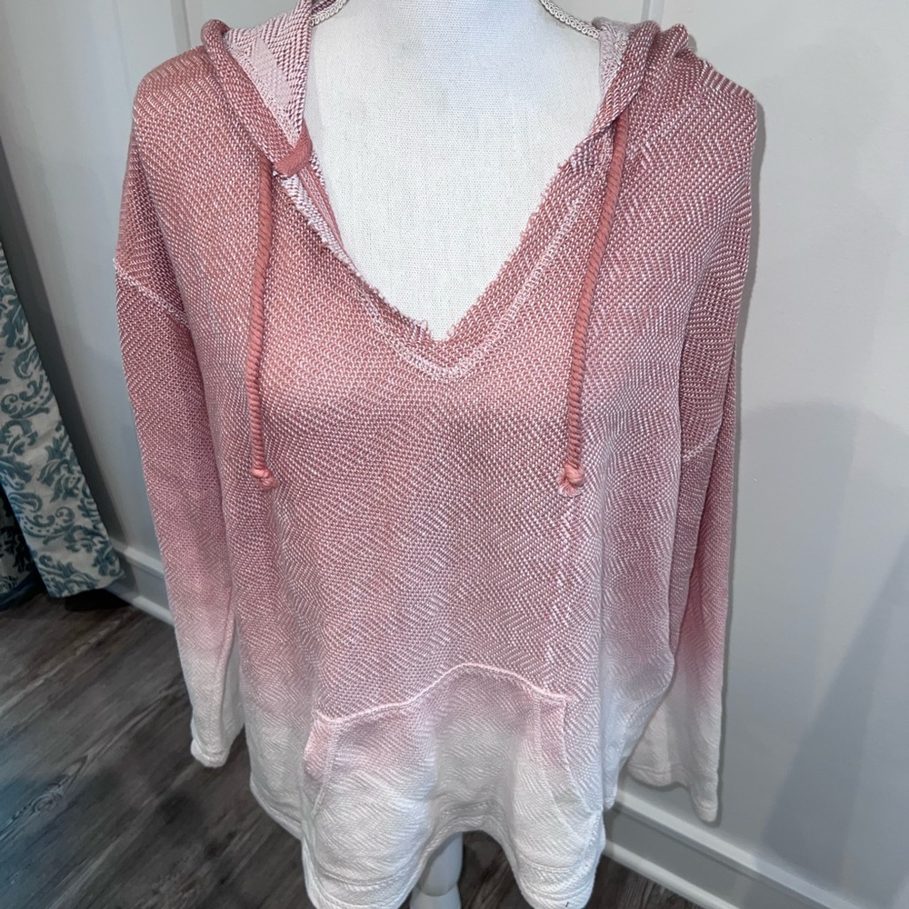 Ocean Drive pink & whit hoodies